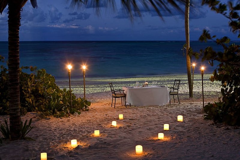vacation-candles-sea-beach-wallpaper-preview